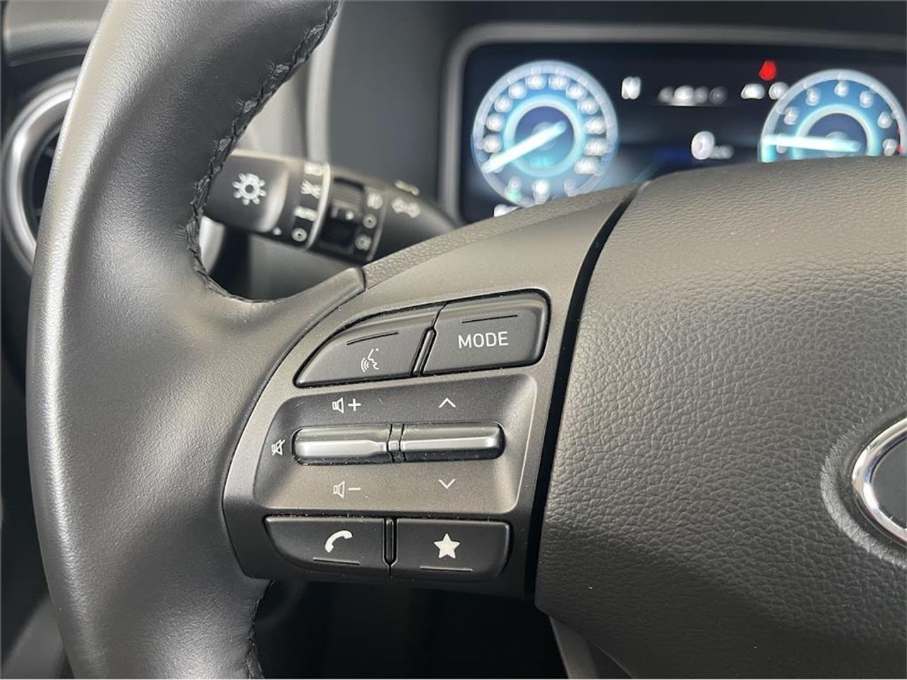 Hyundai Kona 1.0 TGDI 48V Maxx 4X2 - Foto 2