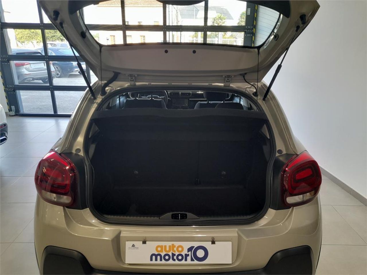 Citroën C3 BlueHDi 75KW (100CV) S&S Live Pack - Foto 2