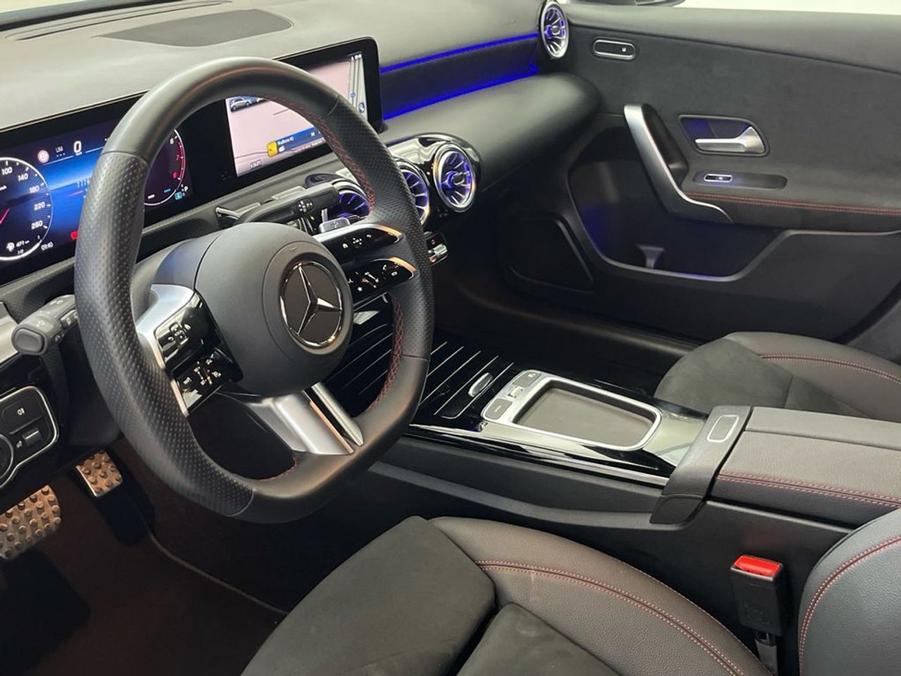 Mercedes Clase A 180 Compacto - Foto 2