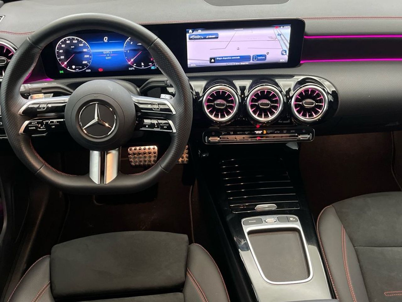 Mercedes CLA 220 d Coupé - Foto 2