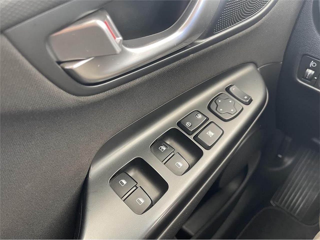 Hyundai Kona 1.0 TGDI Maxx 4X2 - Foto 2