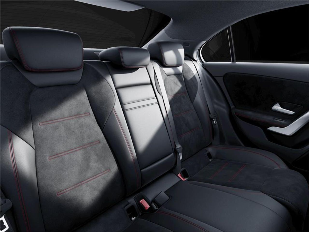 Mercedes Clase A 180 Sedán - Foto 2