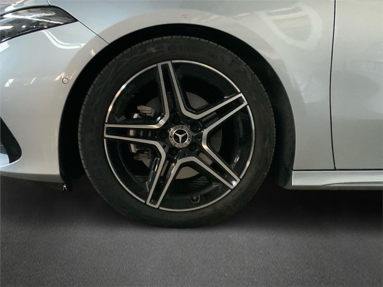 Mercedes Clase A 200 d Sedán - Foto 2