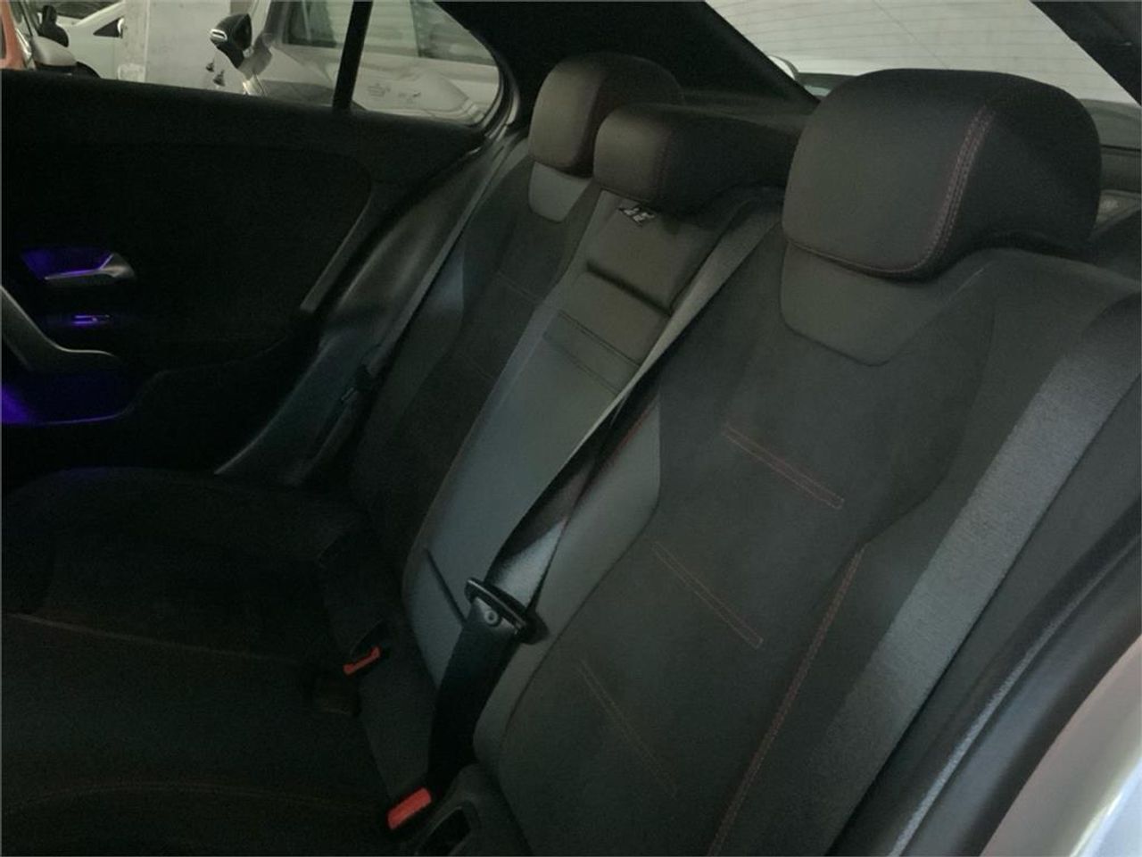 Mercedes Clase A 200 d Sedán - Foto 2