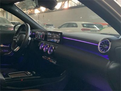 Mercedes Clase A 200 d Sedán