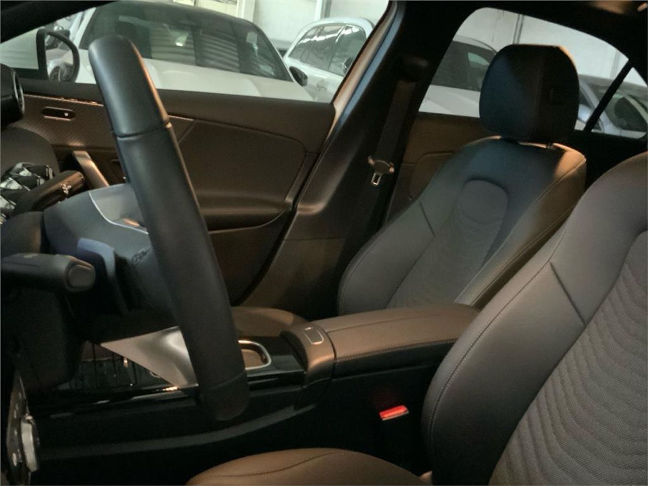 Mercedes Clase A 250 e Sedán - Foto 2