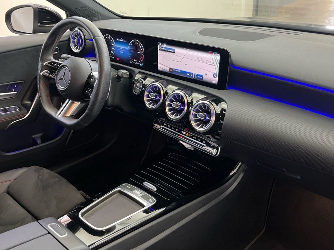 Mercedes Clase A 250 e Compacto - Foto 2