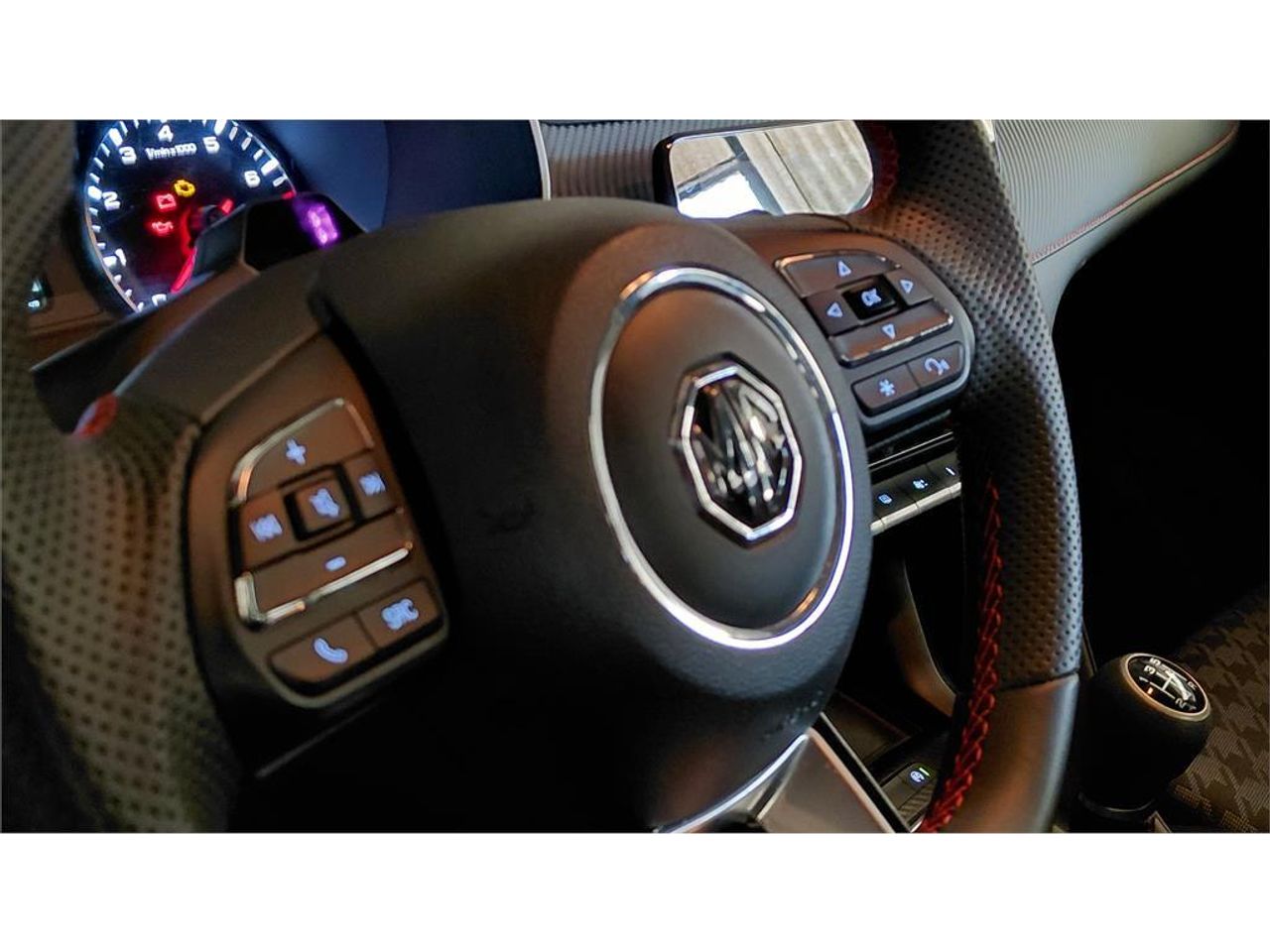 MG ZS 1.5 Comfort - Foto 2