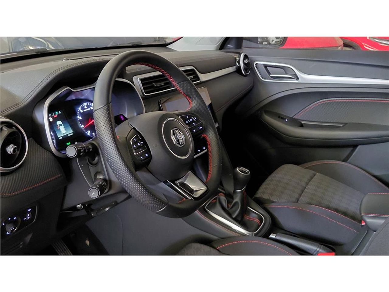 MG ZS 1.5 Comfort - Foto 2