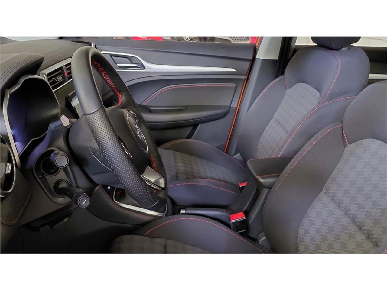 MG ZS 1.5 Comfort - Foto 2