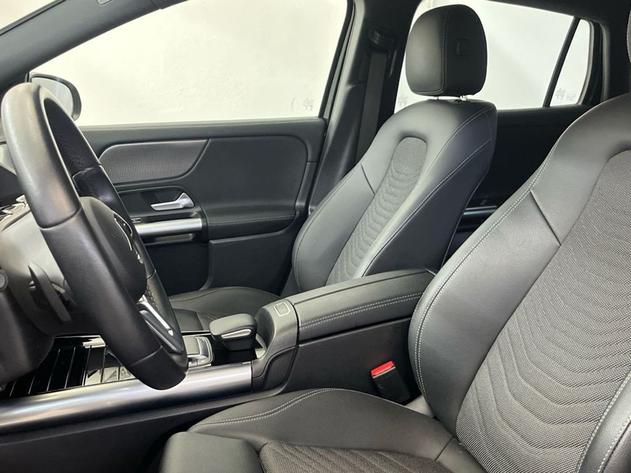 Mercedes GLA 200 d Progressive Line (EURO 6d) - Foto 2