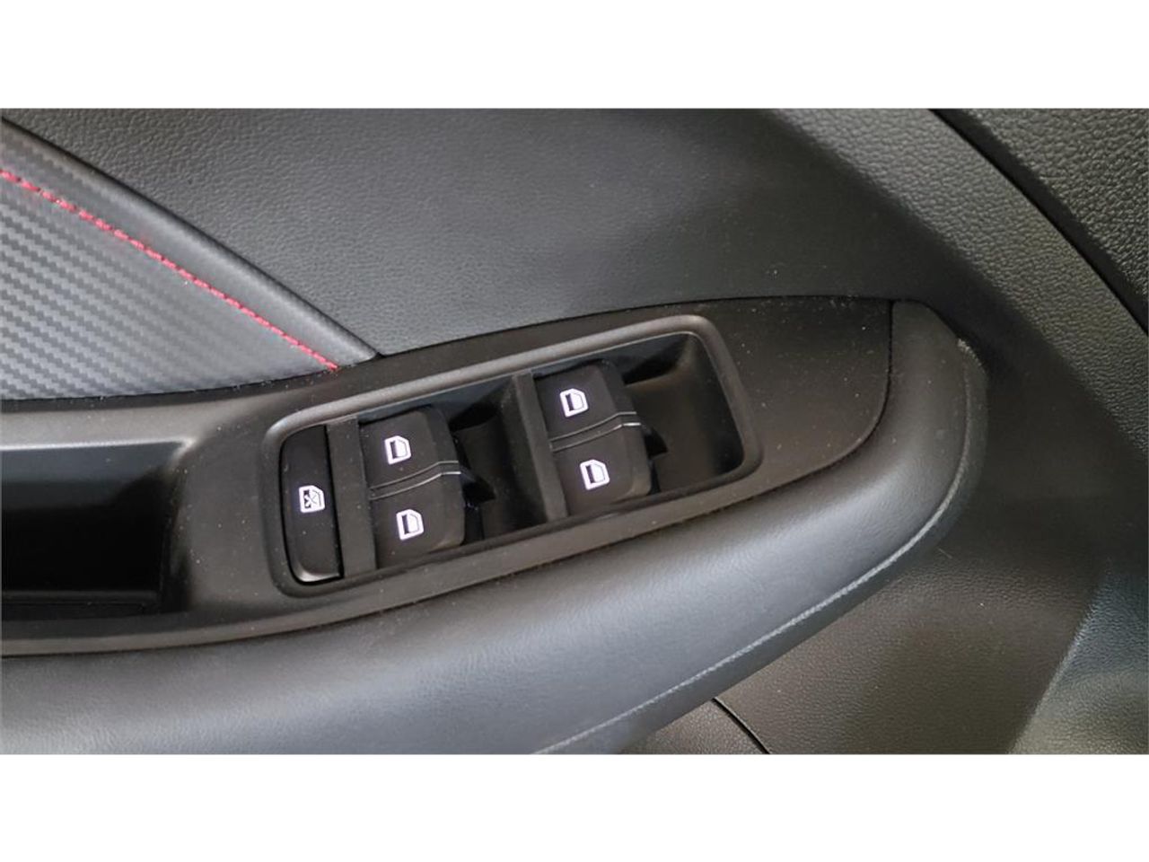 MG ZS 1.5 Comfort - Foto 2