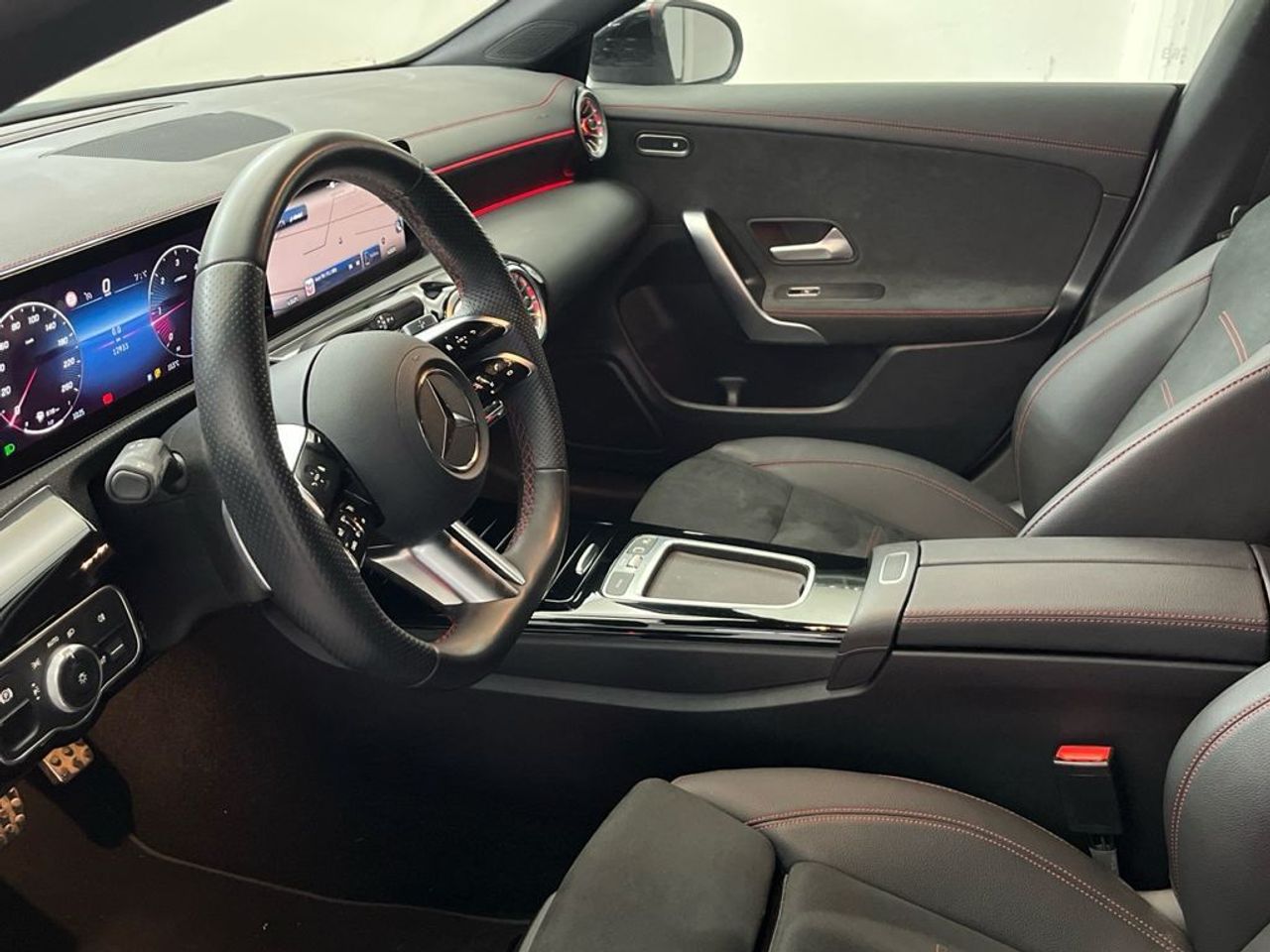 Mercedes CLA 220 d Coupé - Foto 2