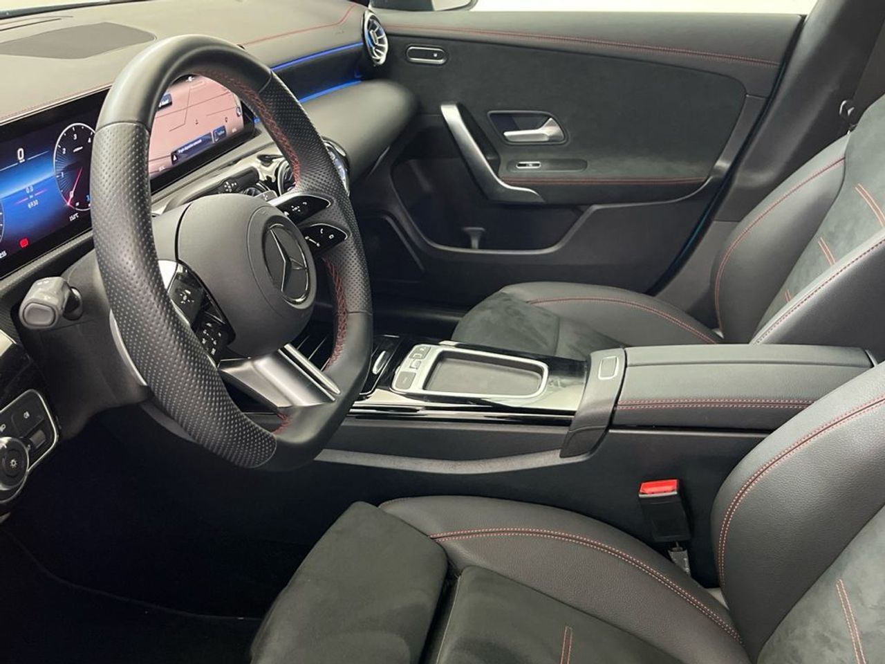 Mercedes CLA 220 d AMG Line - Foto 2