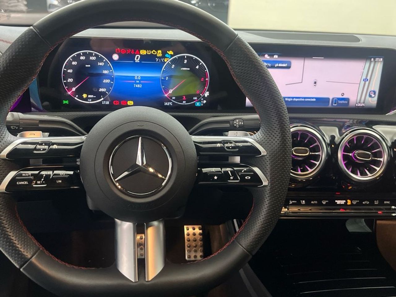 Mercedes CLA 220 d AMG Line - Foto 2