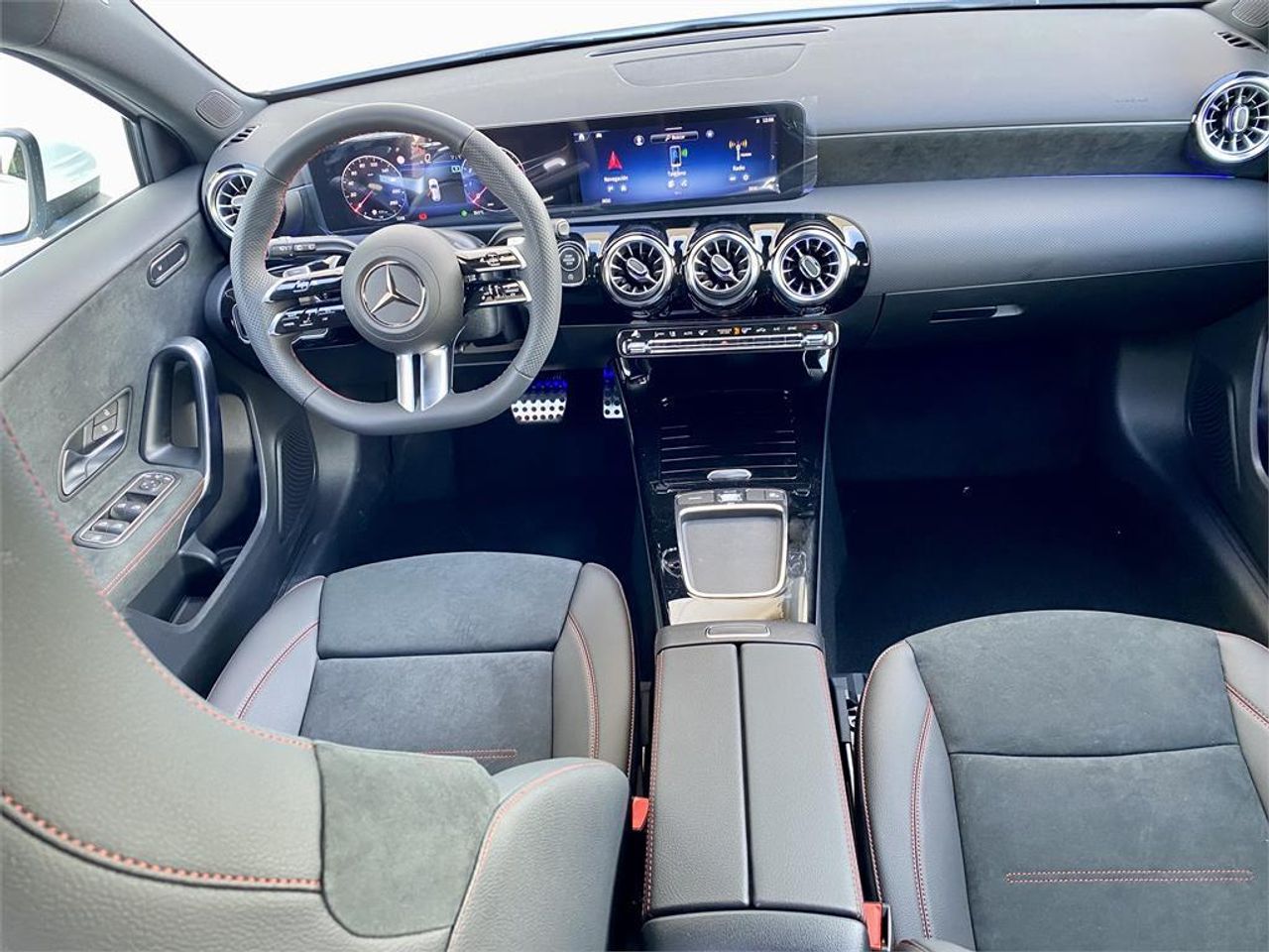 Mercedes Clase A 180 - Foto 2