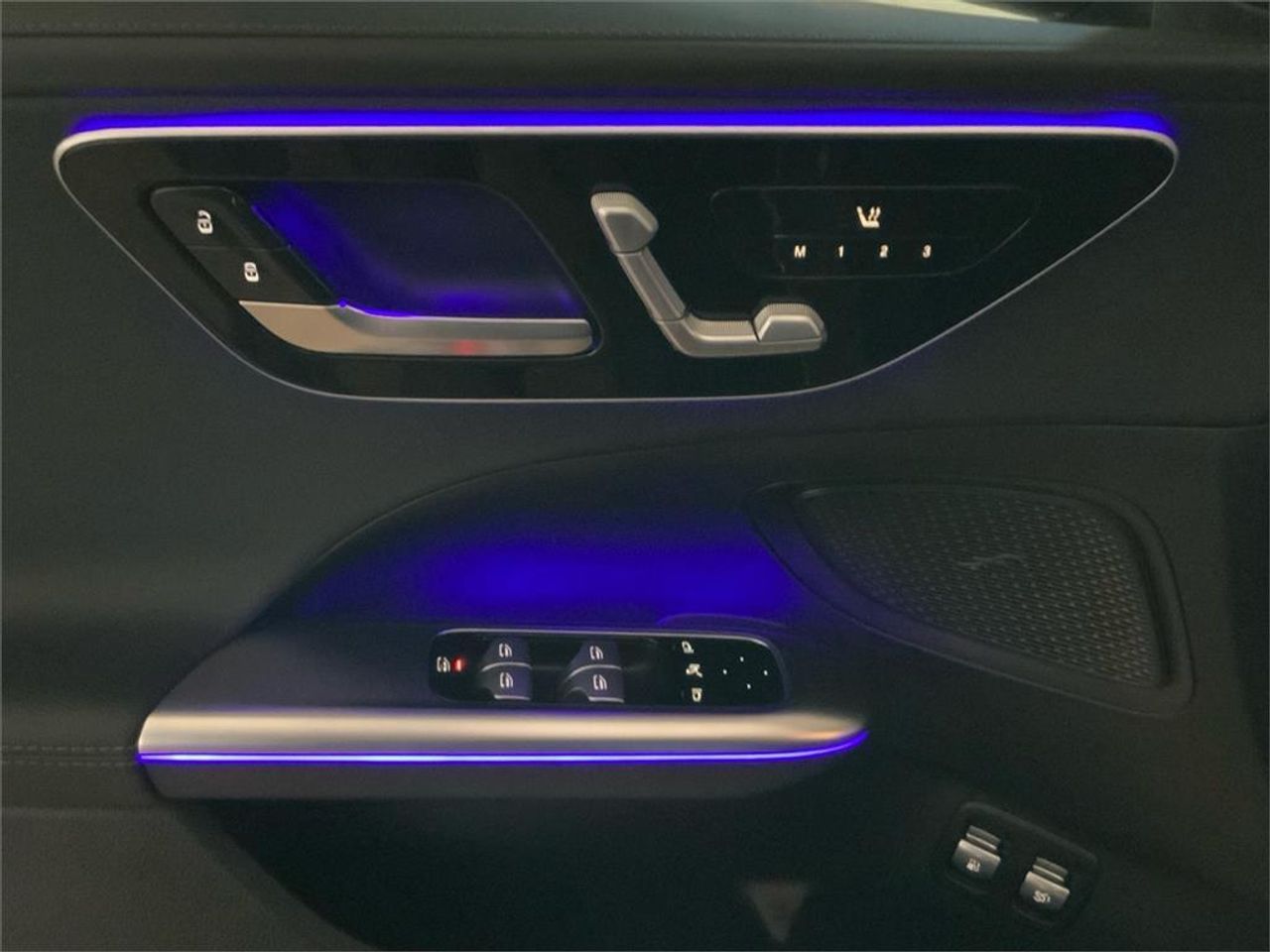 Mercedes Clase C 300 e tec. híb. EQ Berlina - Foto 2