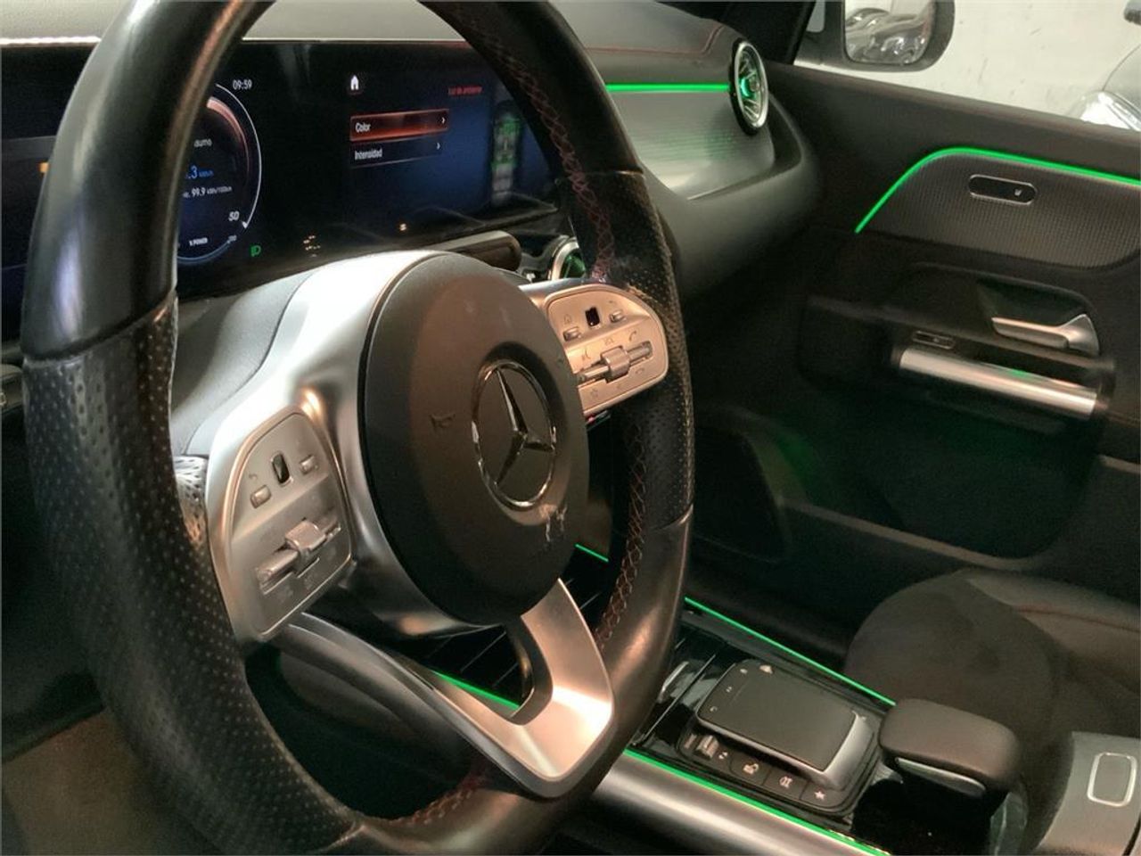 Mercedes EQA EQA 300 4MATIC - Foto 2