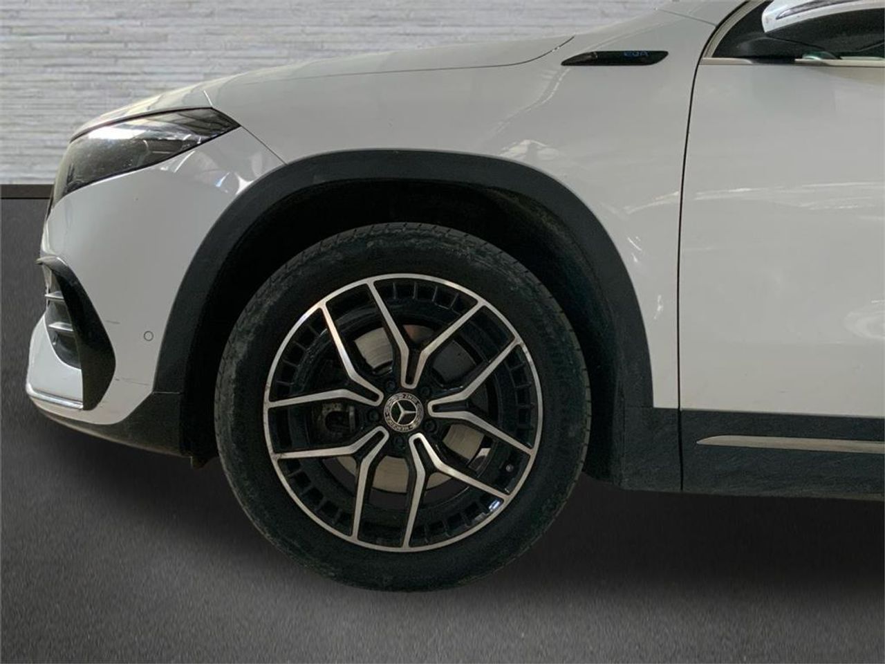 Mercedes EQA EQA 300 4MATIC - Foto 2