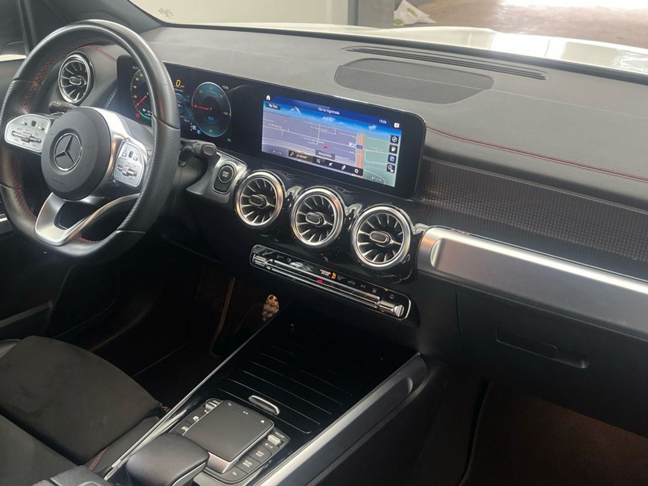 Mercedes EQB 300 4Matic AMG Line - Foto 2