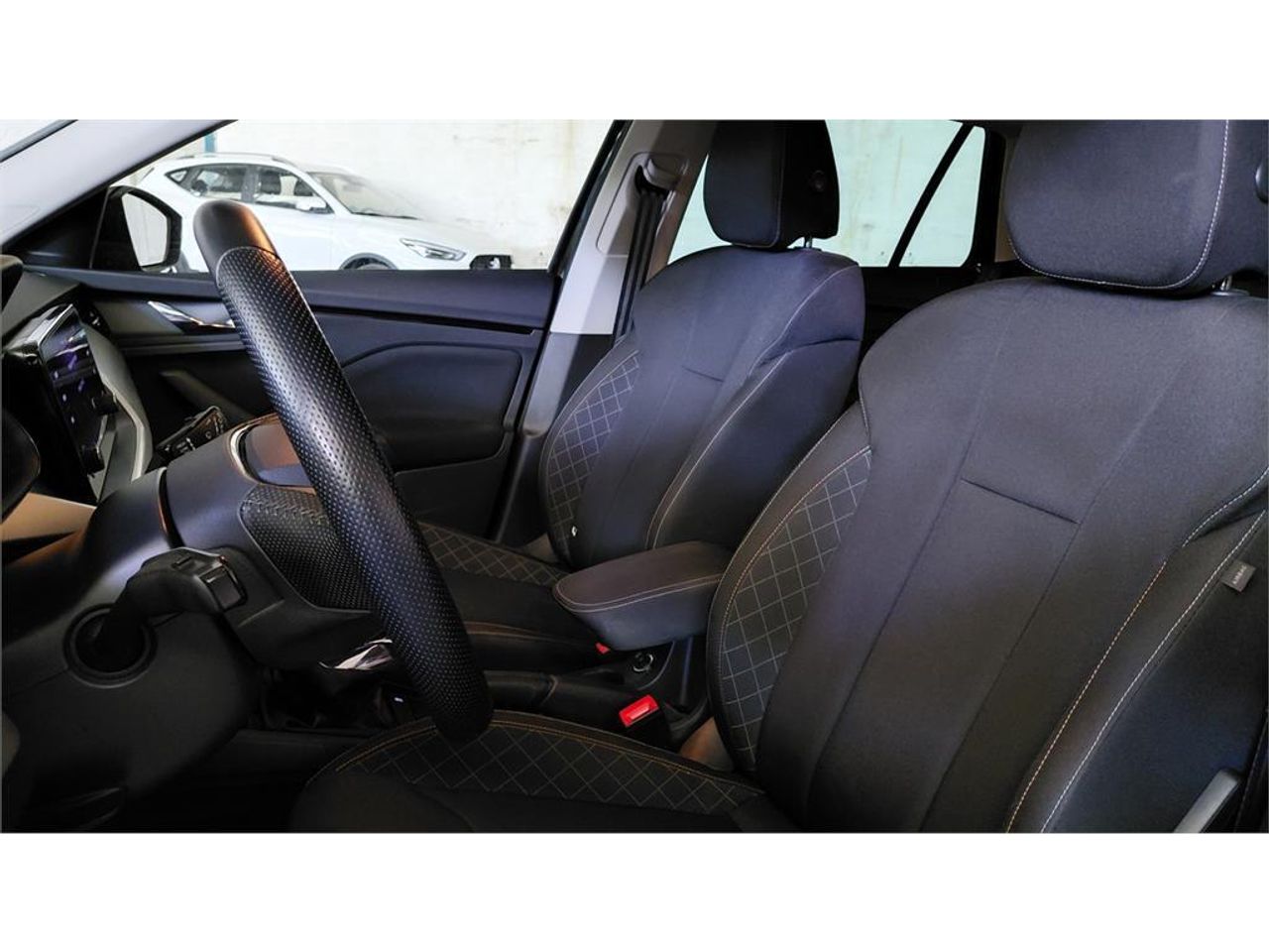 Skoda Kamiq 1.0 TSI 81kW (110CV) DSG AMBITION - Foto 2