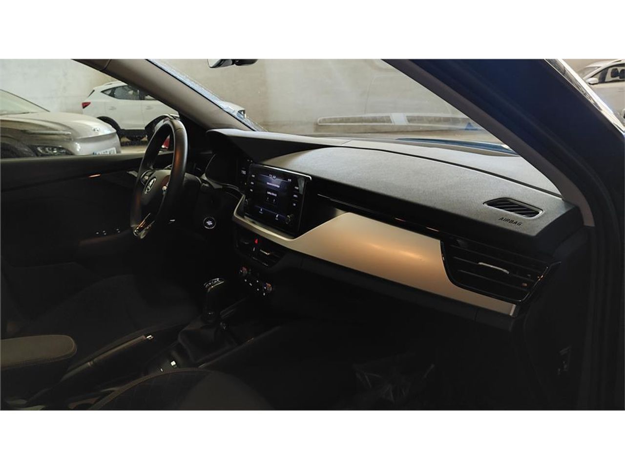 Skoda Kamiq 1.0 TSI 81kW (110CV) DSG AMBITION - Foto 2