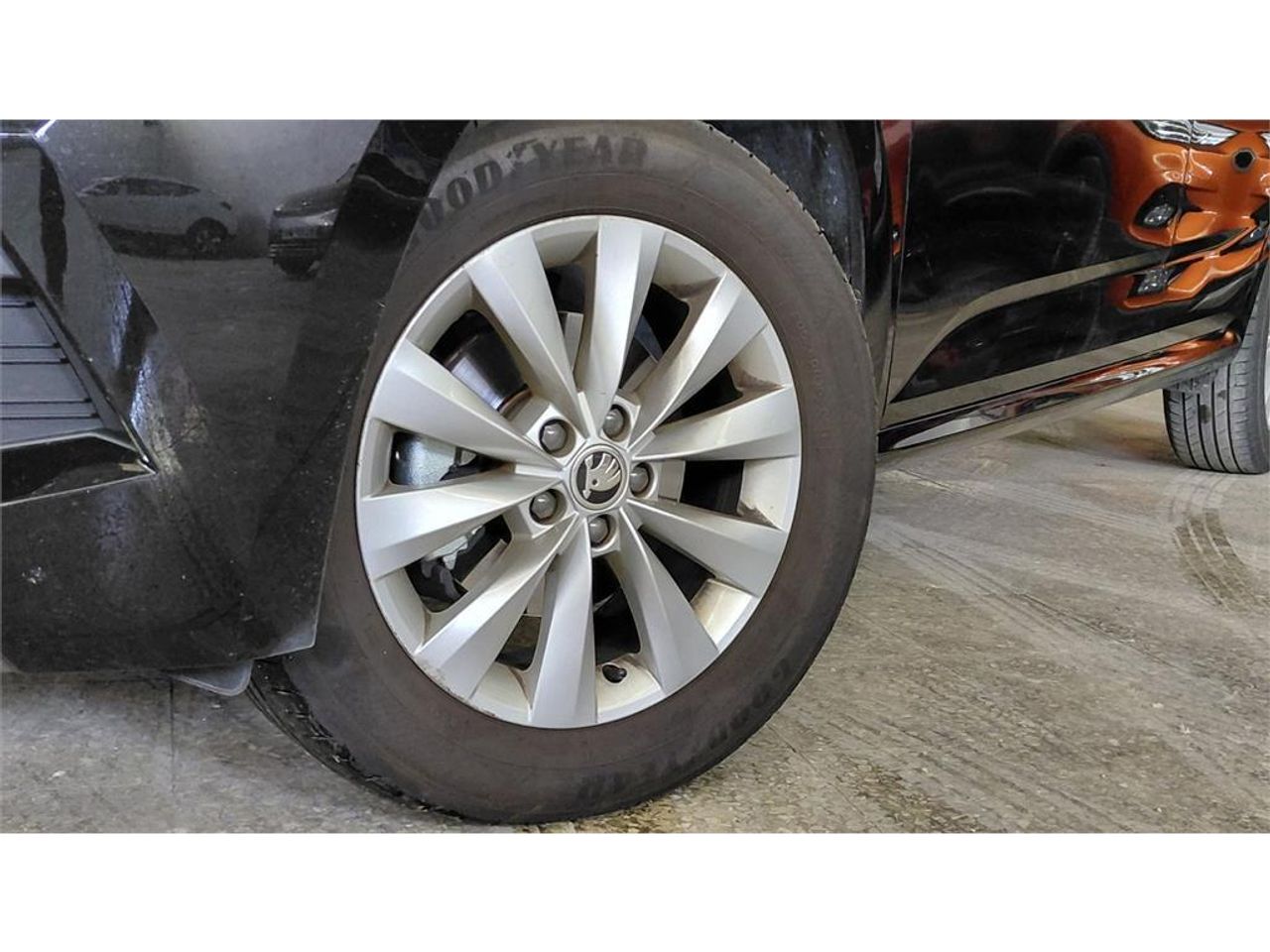 Skoda Kamiq 1.0 TSI 81kW (110CV) DSG AMBITION - Foto 2