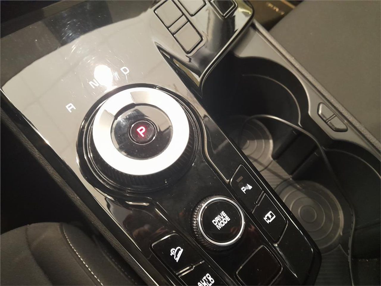 Kia Sportage 1.6 T-GDi HEV 158kW (215CV) Drive 4x2 - Foto 2