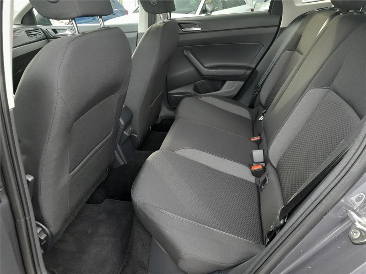 Volkswagen Taigo Taigo 1.0 TSI 85kW (115CV) DSG - Foto 2