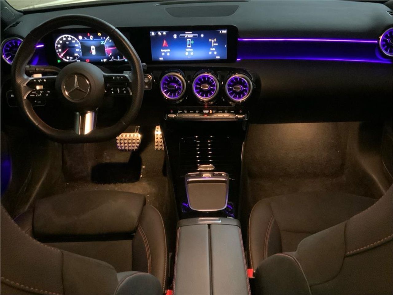 Mercedes Clase A 200 d - Foto 2