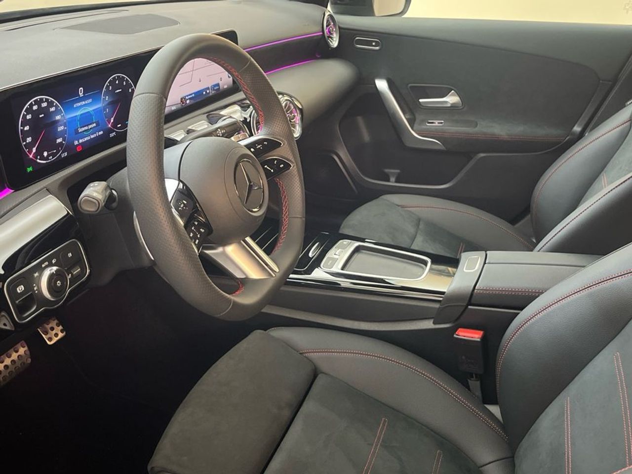 Mercedes Clase A 180 Berlina - Foto 2