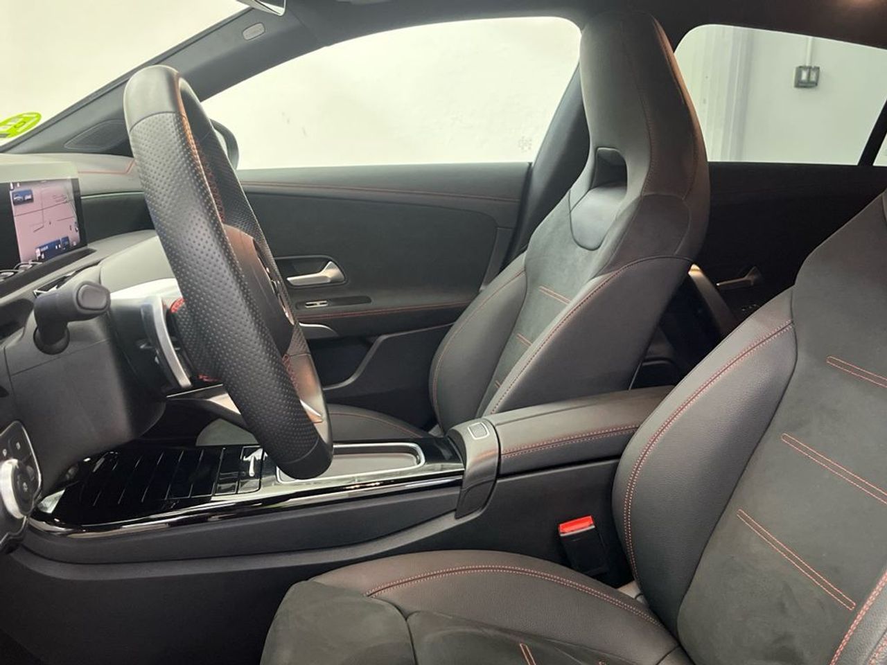 Mercedes CLA 220 d Shooting Brake - Foto 2