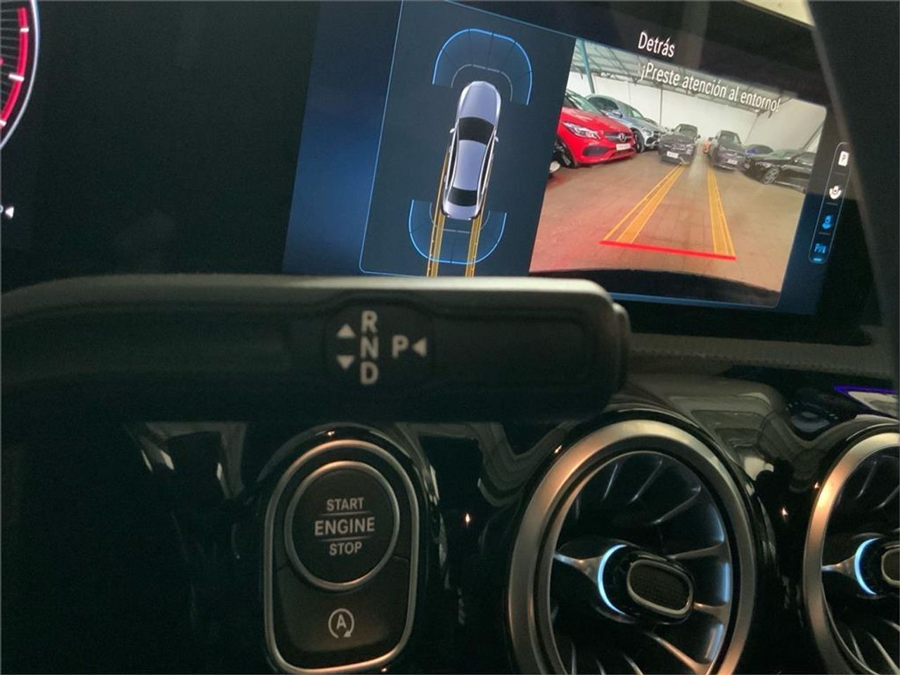 Mercedes Clase A 180 Sedán - Foto 2