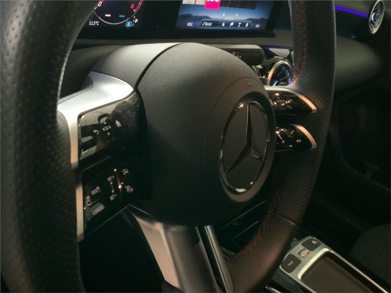 Mercedes Clase A 180 Sedán - Foto 2