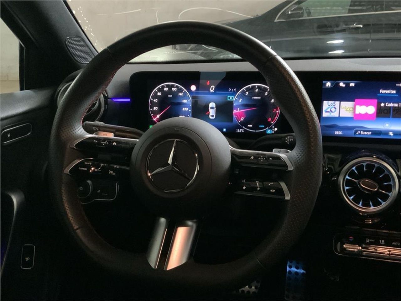 Mercedes Clase A 180 Sedán - Foto 2