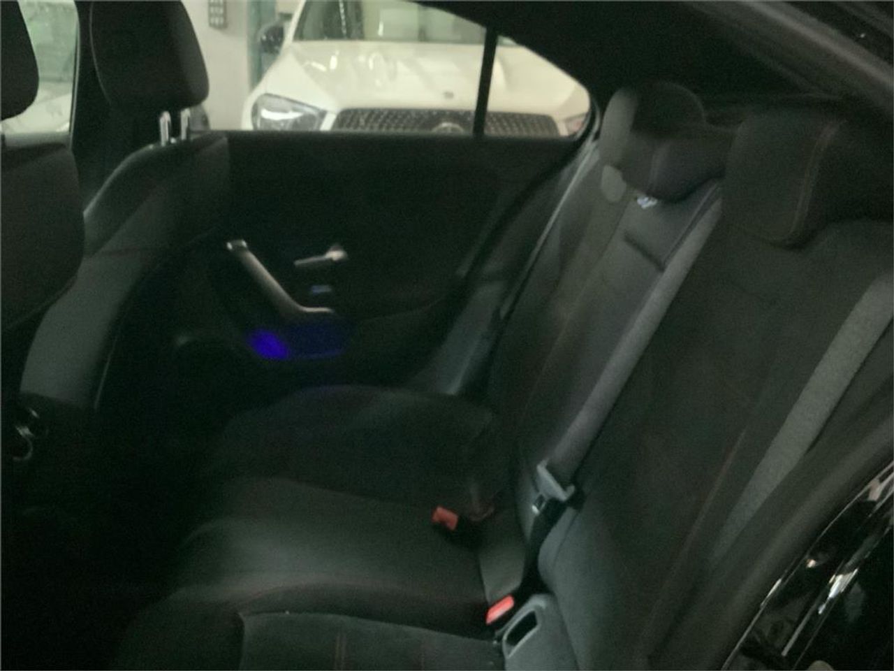 Mercedes Clase A 180 Sedán - Foto 2