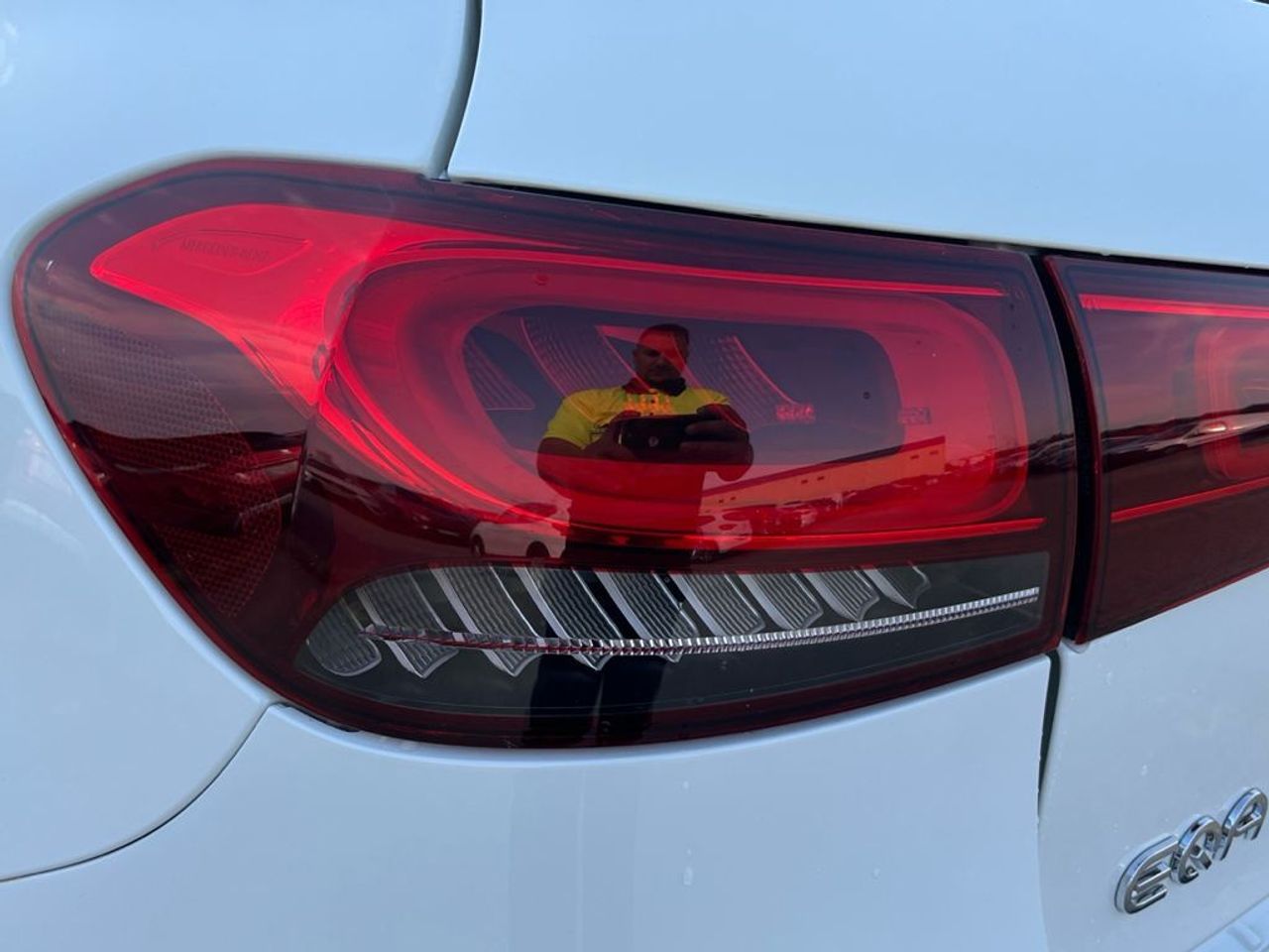 Mercedes EQA 250+ - Foto 2