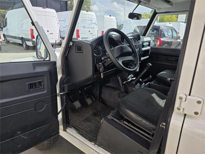 Land-Rover Defender 110 SW E