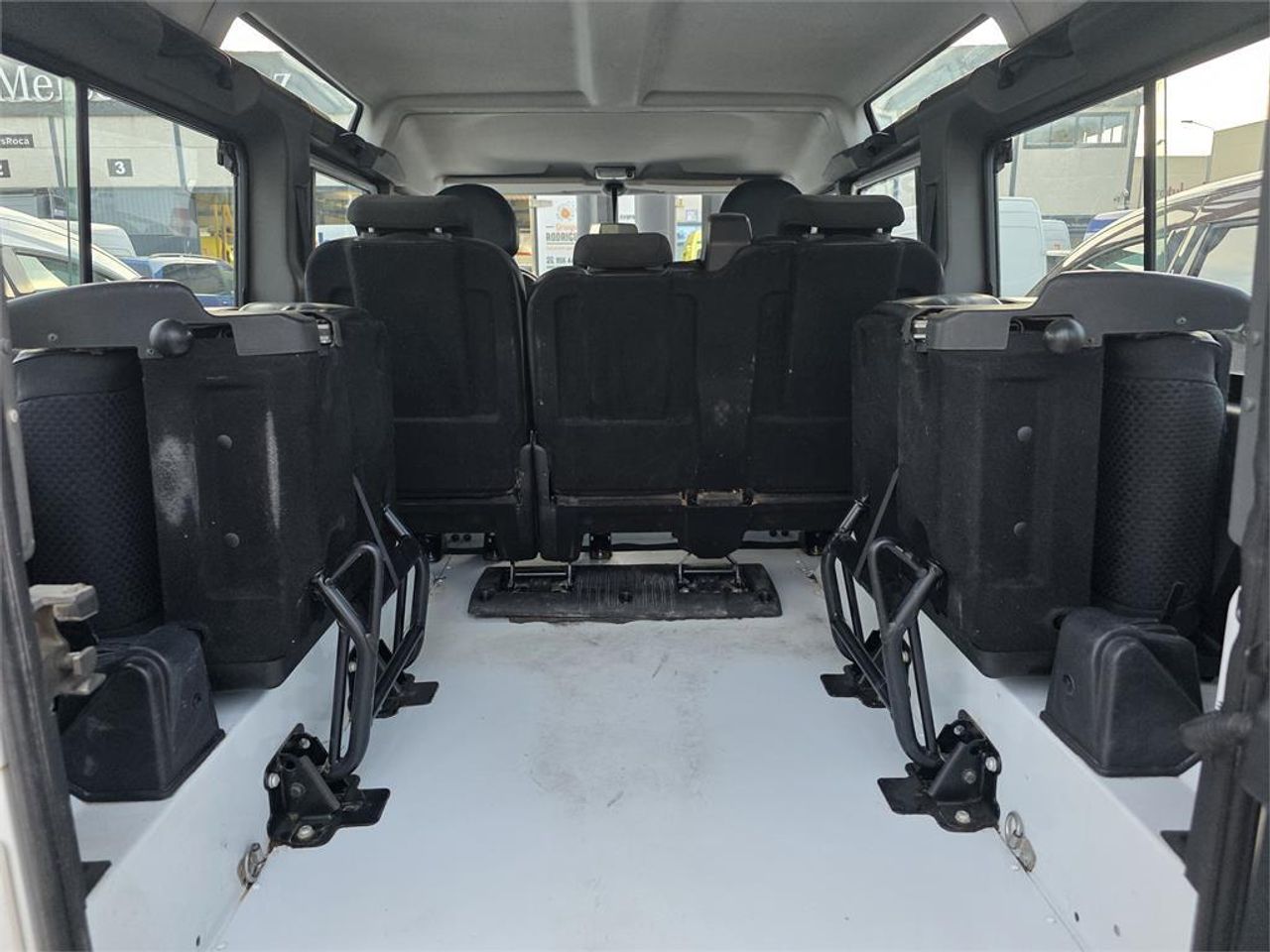 Land-Rover Defender 110 SW E - Foto 2