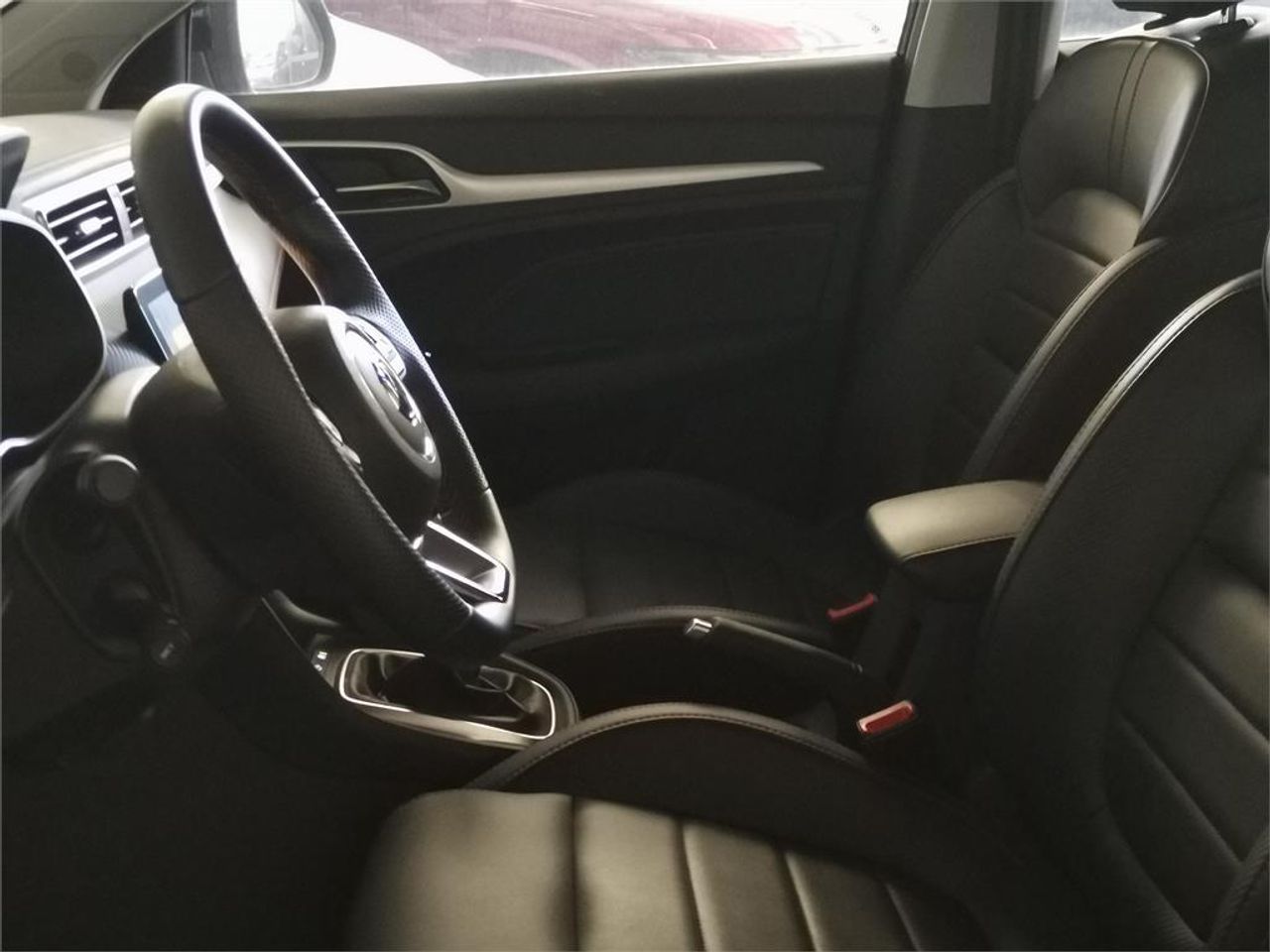 MG ZS 1.5 Luxury - Foto 2