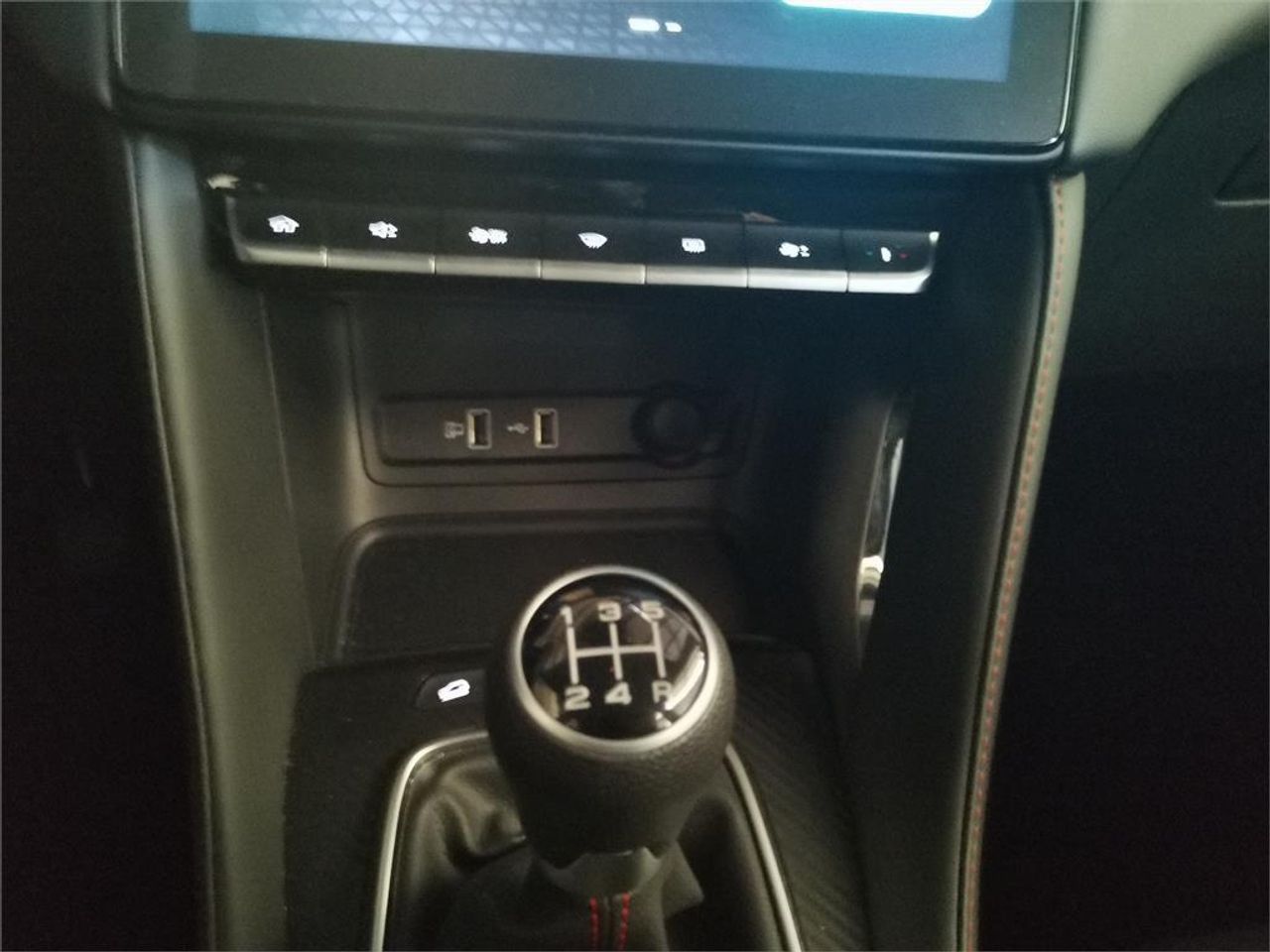 MG ZS 1.5 Luxury - Foto 2