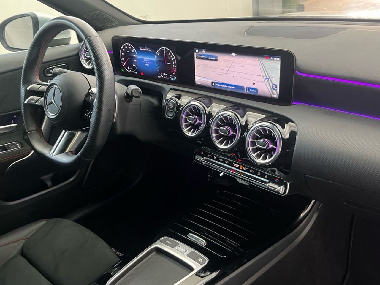 Mercedes Clase A 250 e Compacto - Foto 2