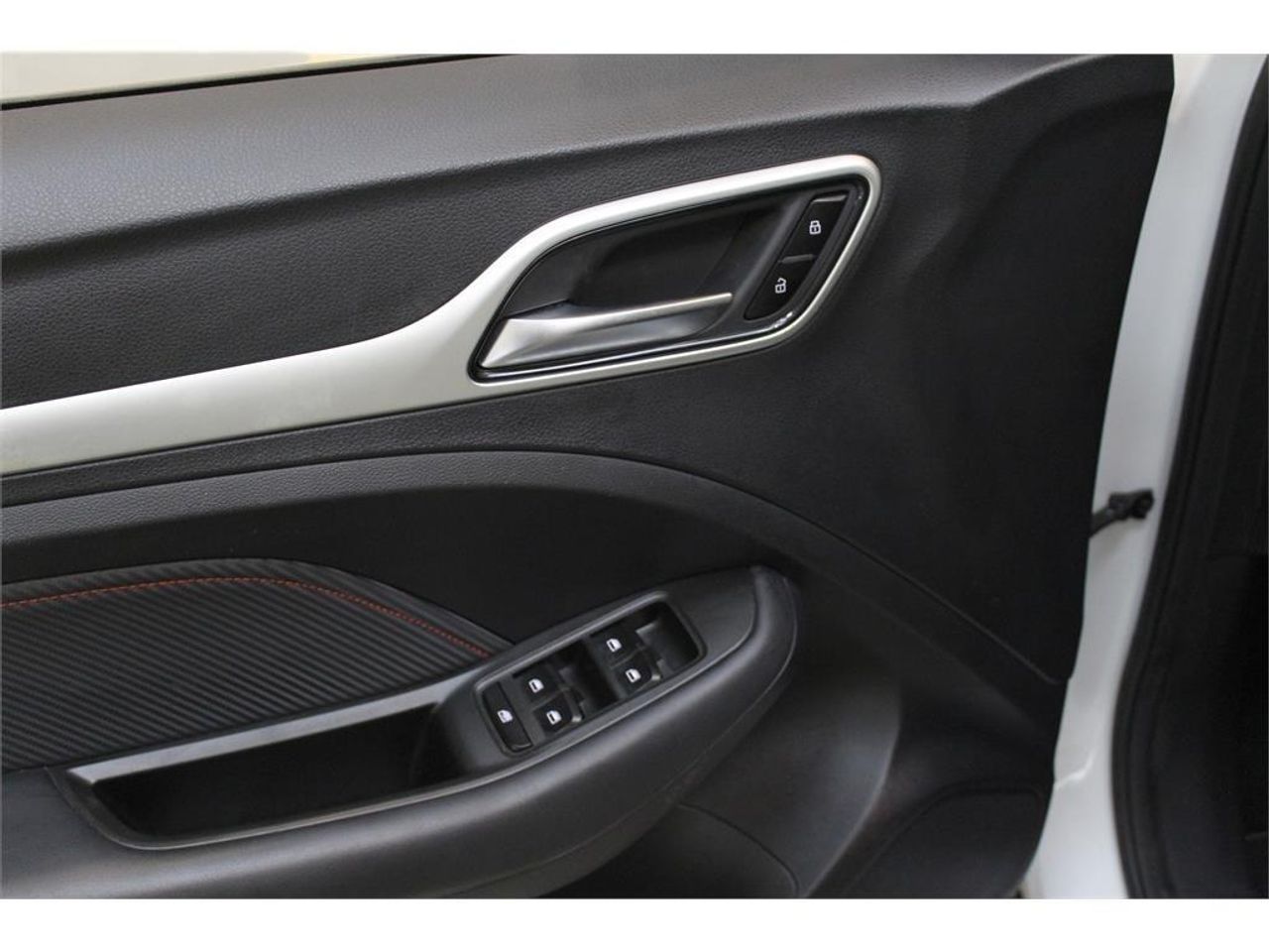 MG ZS 1.5 Comfort - Foto 2