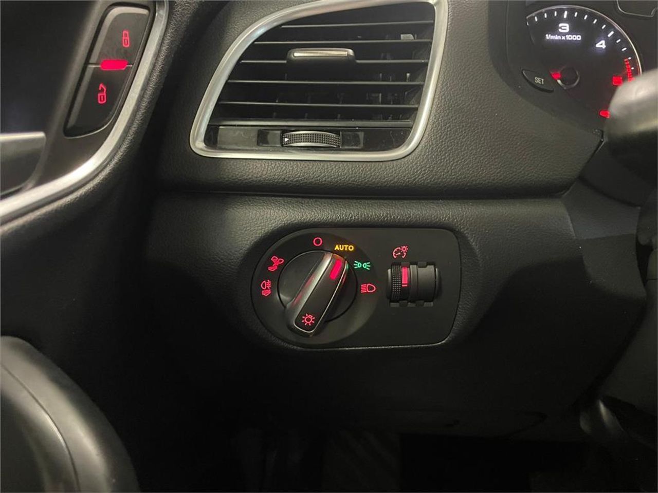 Audi Q3 Attraction 2.0 TDI 150CV quattro S tron - Foto 2