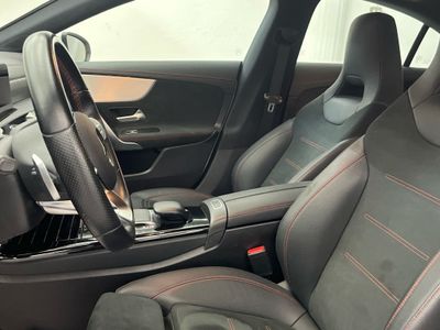 Mercedes CLA 180 AMG Line (EURO 6d)