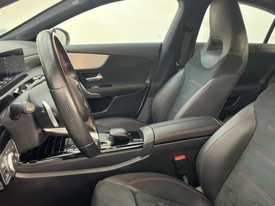 Mercedes CLA 180 AMG Line (EURO 6d)