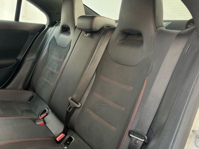 Mercedes CLA 180 AMG Line (EURO 6d)