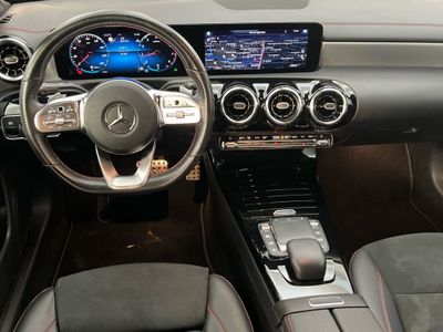 Mercedes CLA 180 AMG Line (EURO 6d)