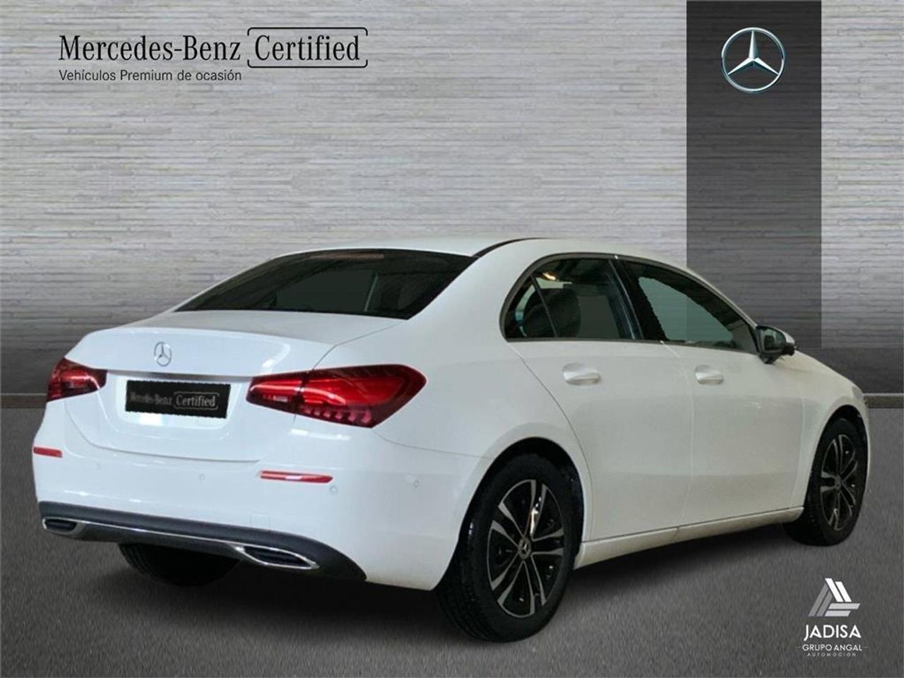 Mercedes Clase A 180 Sedán - Foto 2