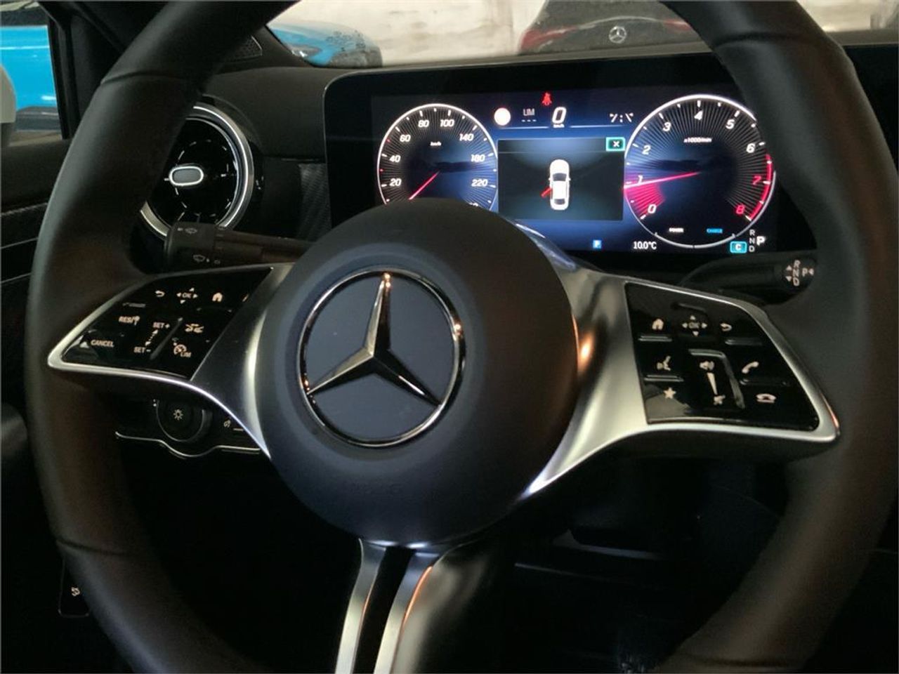 Mercedes Clase A 180 Sedán - Foto 2